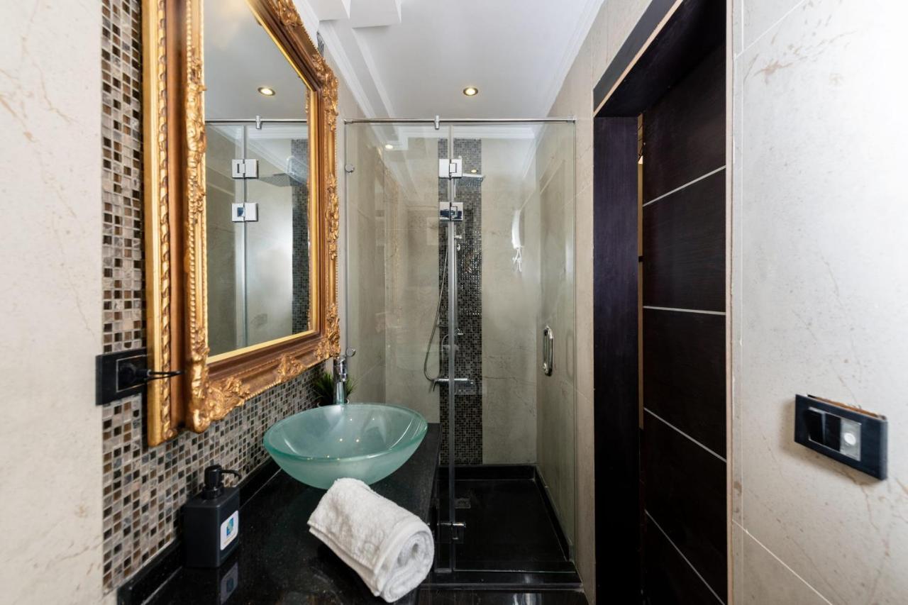 The Bold Parisian House - Steps From The Best Mall In Каир Экстерьер фото
